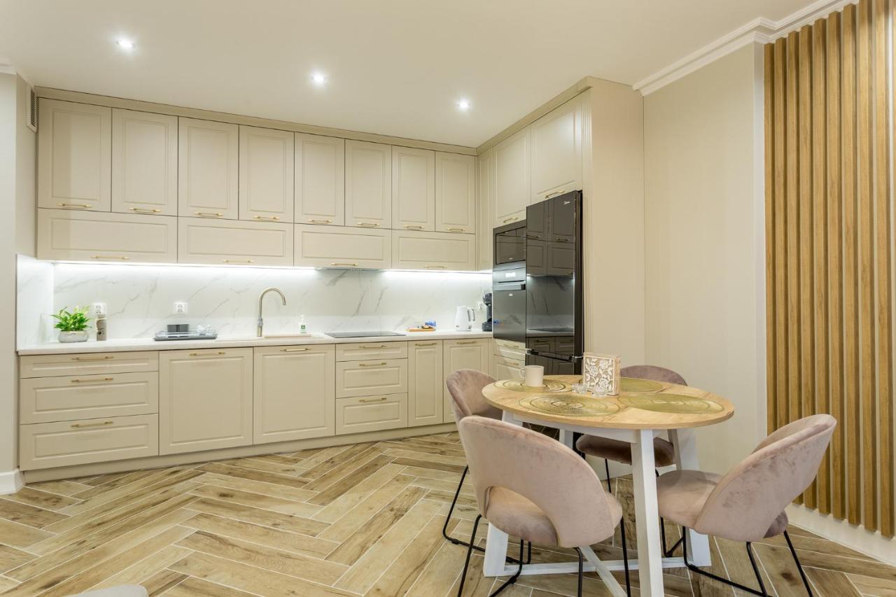 Appartement Apartament Jasminowy à Ełk Extérieur photo